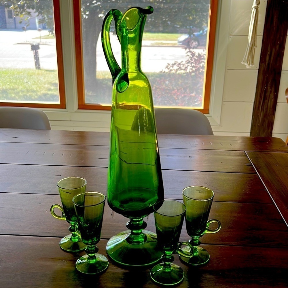 UNIQUE handblown green liquor decanter and glasses